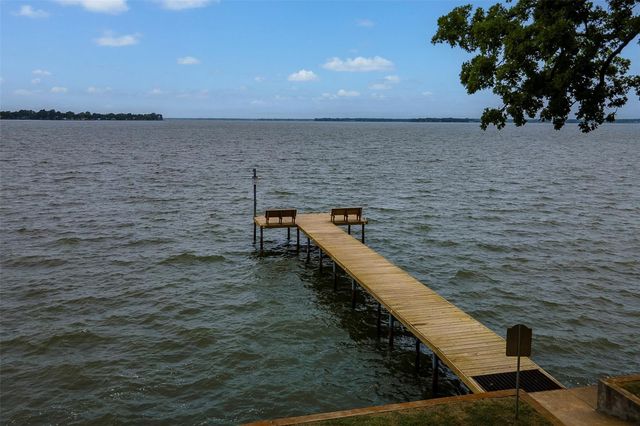 212 E Beachwood Loop, Trinidad, TX 75163