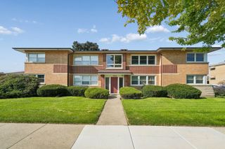 10350 Canterbury Street 1E, Westchester, IL 60154