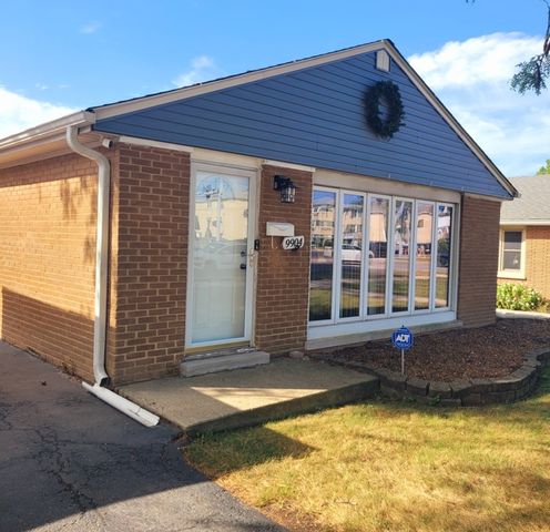 9904 S Cicero Avenue, Oak Lawn, IL 60453