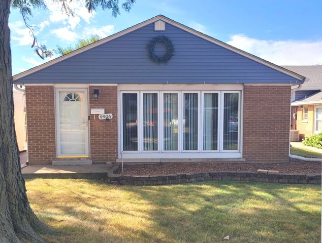 9904 S Cicero Avenue, Oak Lawn, IL 60453