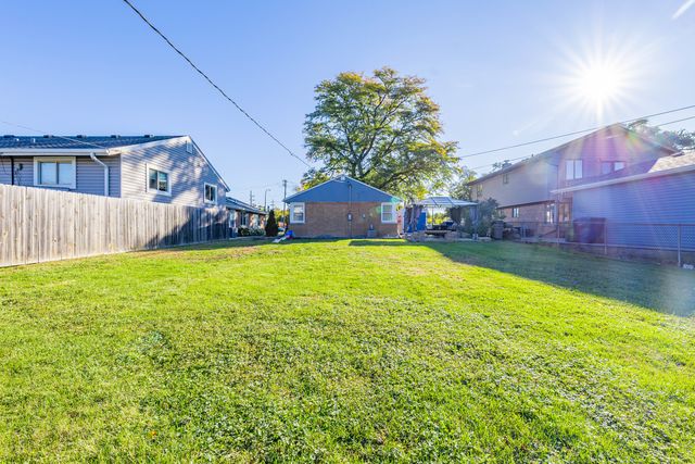 9904 S Cicero Avenue, Oak Lawn, IL 60453