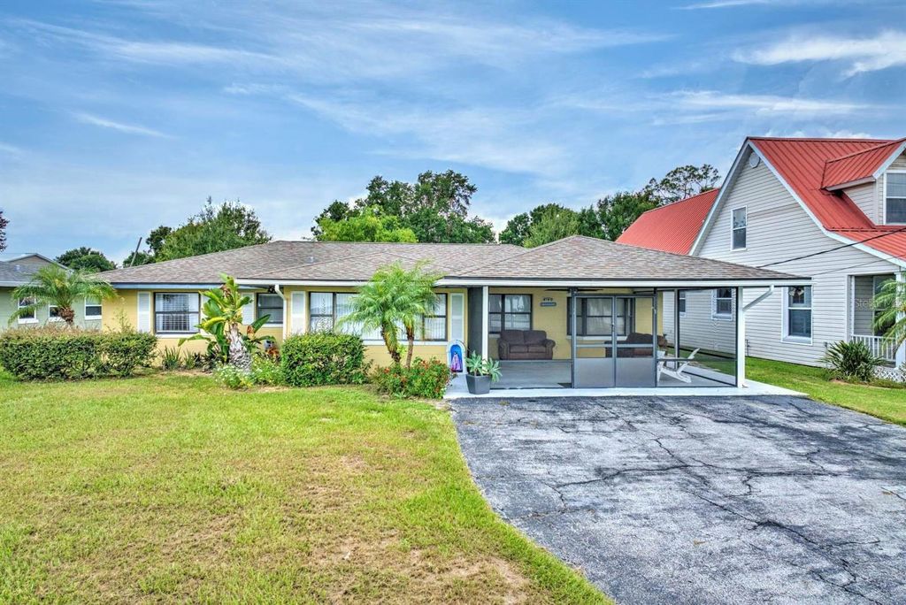 Image 1 of property listing at 4160 LAKEVIEW DRIVE, Sebring, FL 33870