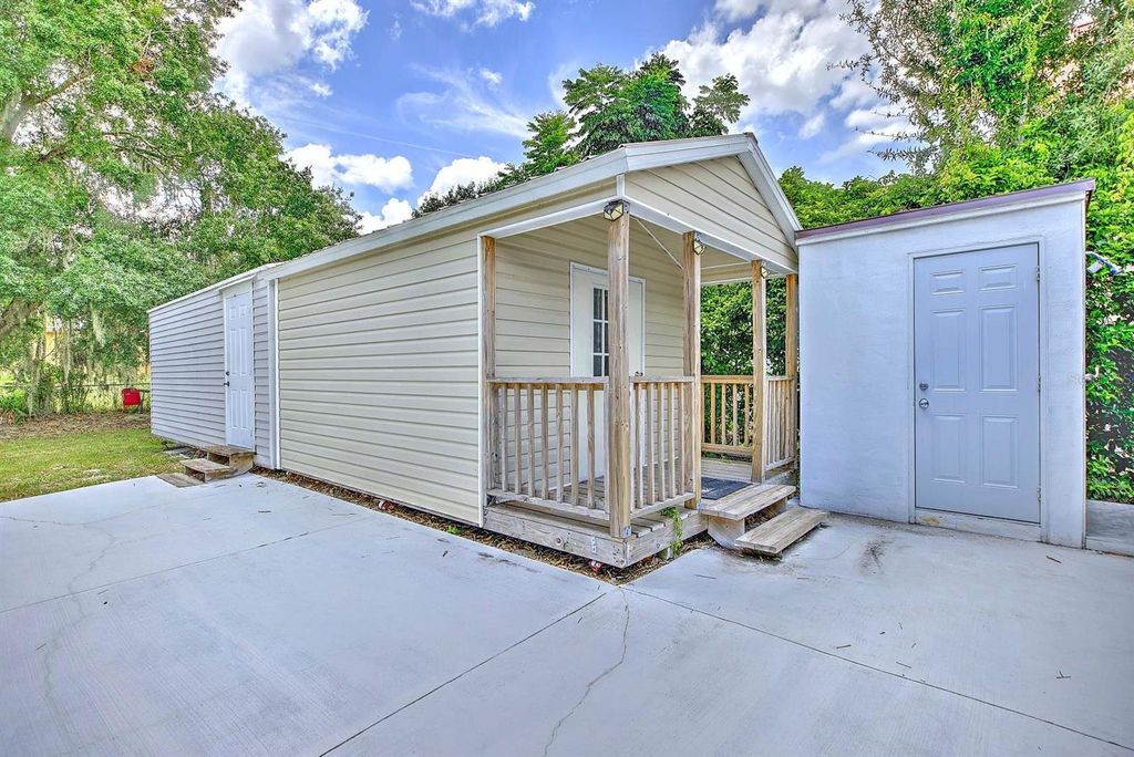 Image 41 of property listing at 4160 LAKEVIEW DRIVE, Sebring, FL 33870