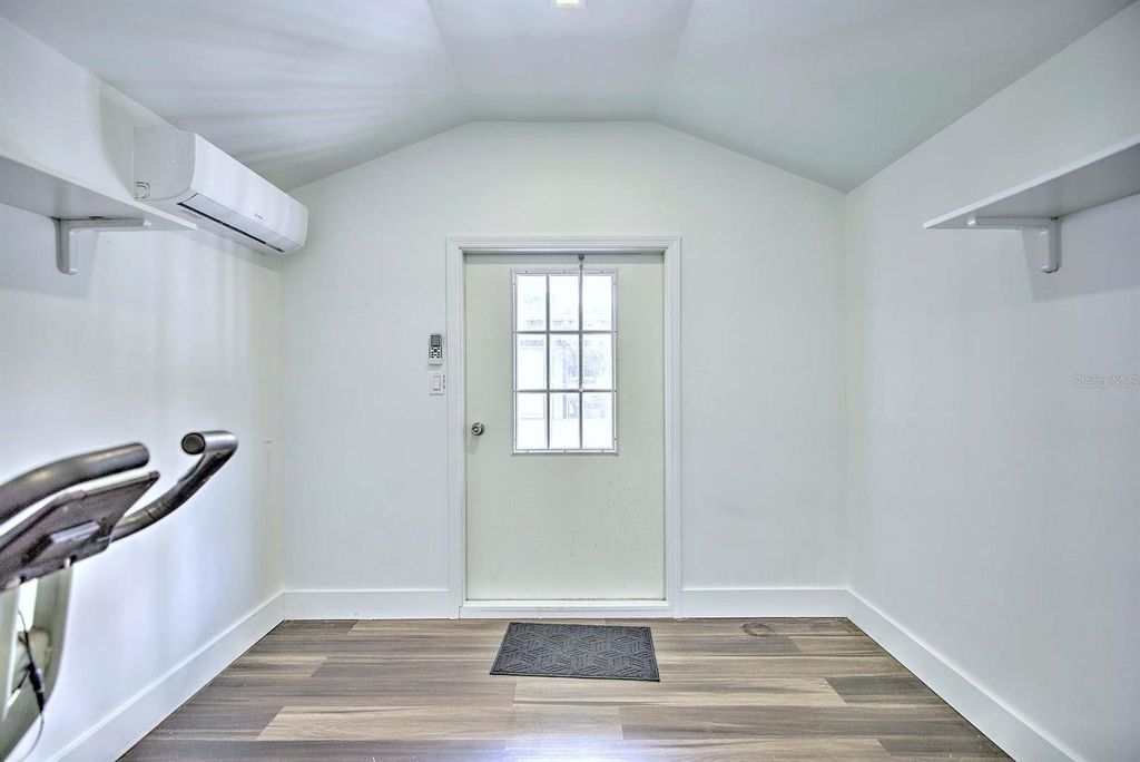 Image 44 of property listing at 4160 LAKEVIEW DRIVE, Sebring, FL 33870