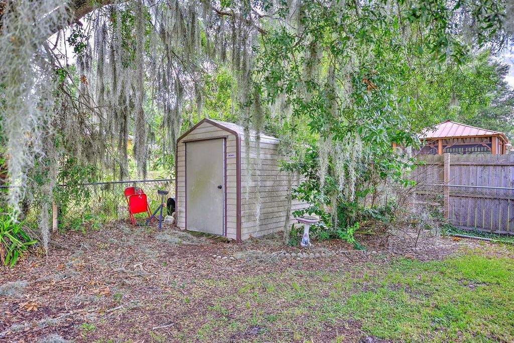 Image 47 of property listing at 4160 LAKEVIEW DRIVE, Sebring, FL 33870