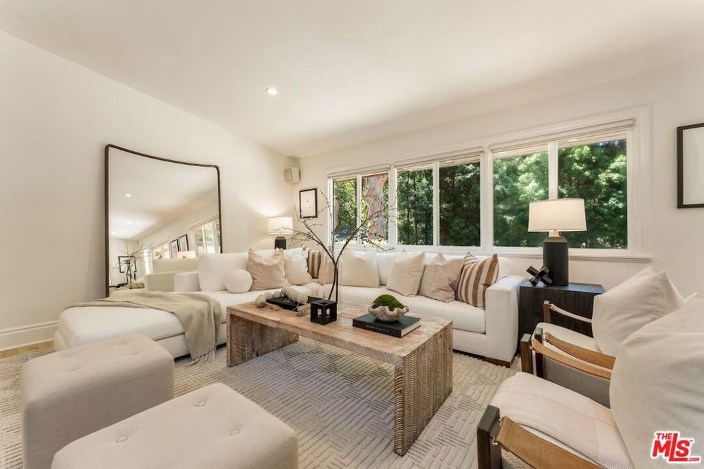 4725 Vanalden Avenue, Tarzana, CA 91356 — photo 5