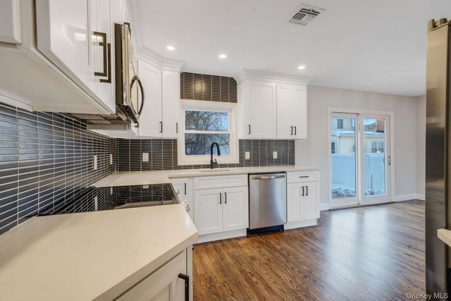 233 Harrison Avenue, Island Park, NY 11558