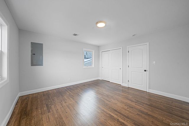 233 Harrison Avenue, Island Park, NY 11558