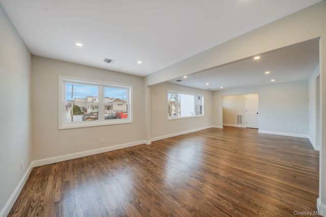 233 Harrison Avenue, Island Park, NY 11558