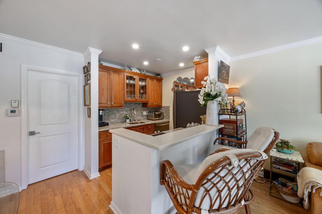 1001 NE 8th Avenue 212, Delray Beach, FL 33483