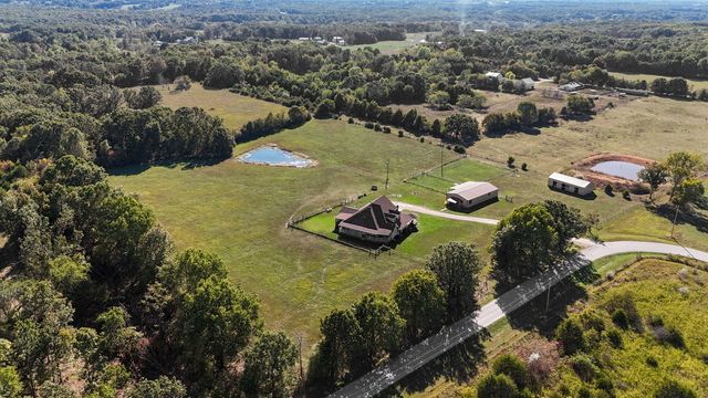 248 Pleasant Lane, Seymour, MO 65746