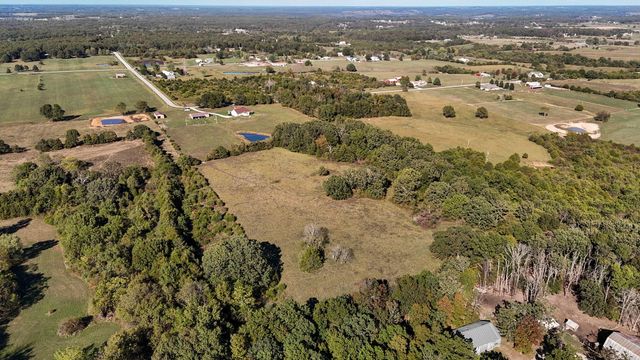 248 Pleasant Lane, Seymour, MO 65746