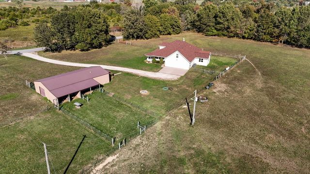 248 Pleasant Lane, Seymour, MO 65746