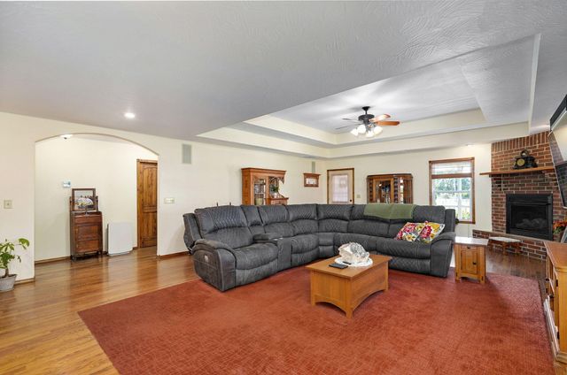 248 Pleasant Lane, Seymour, MO 65746