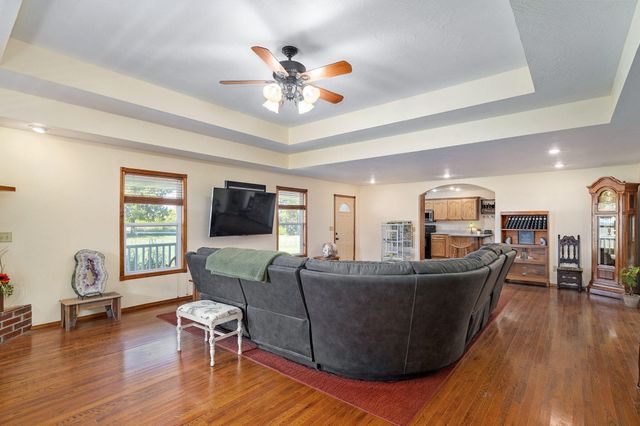 248 Pleasant Lane, Seymour, MO 65746