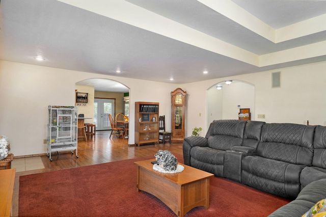 248 Pleasant Lane, Seymour, MO 65746