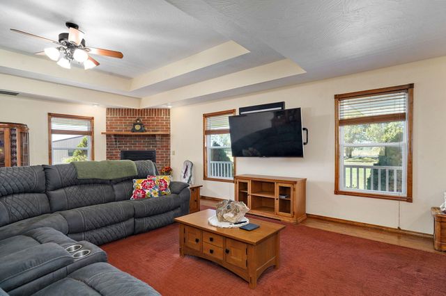 248 Pleasant Lane, Seymour, MO 65746