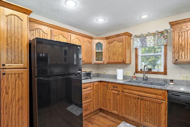 248 Pleasant Lane, Seymour, MO 65746