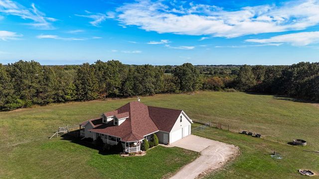 248 Pleasant Lane, Seymour, MO 65746