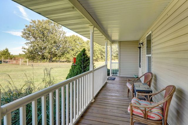 248 Pleasant Lane, Seymour, MO 65746