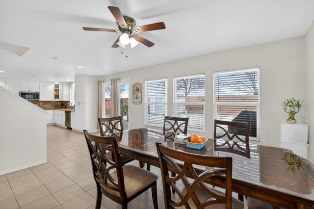 8877 Amberjack Way, Sacramento, CA 95828