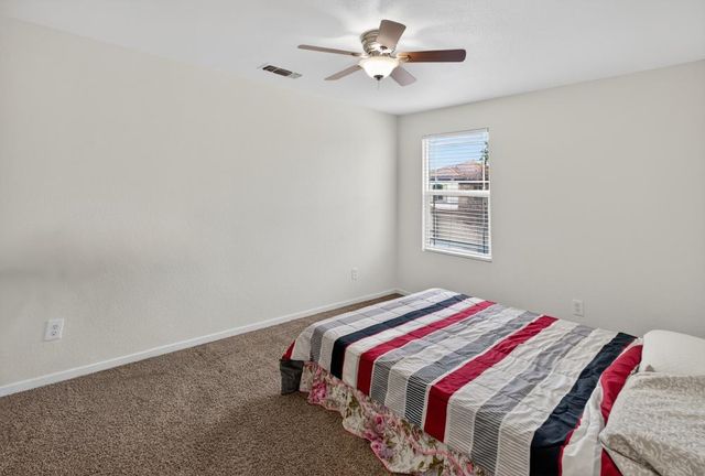 8877 Amberjack Way, Sacramento, CA 95828