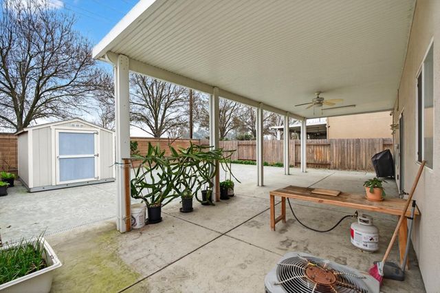 8877 Amberjack Way, Sacramento, CA 95828