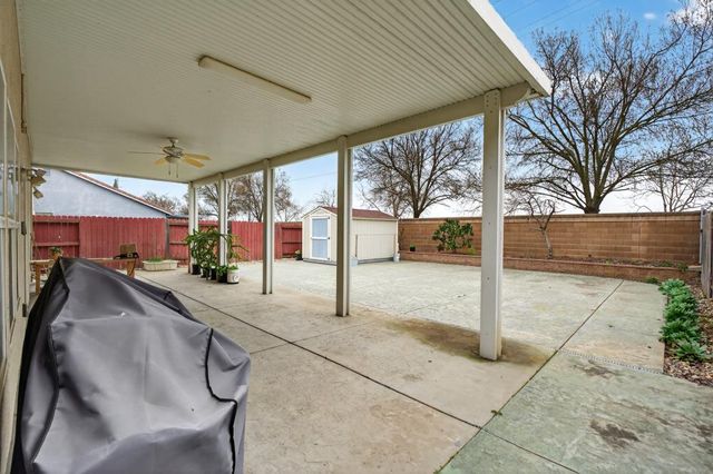 8877 Amberjack Way, Sacramento, CA 95828