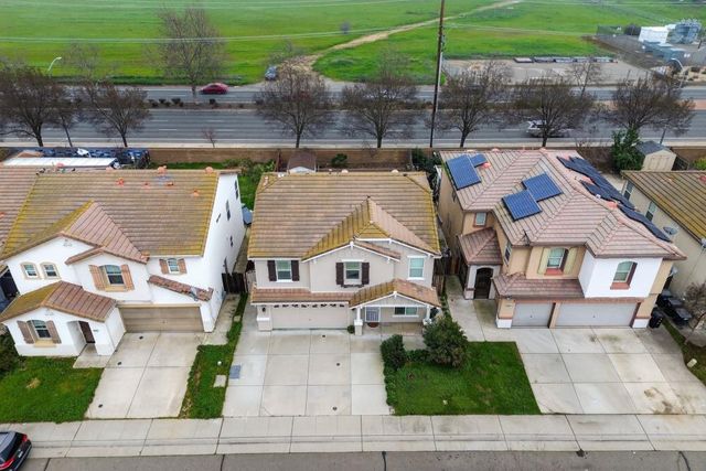 8877 Amberjack Way, Sacramento, CA 95828