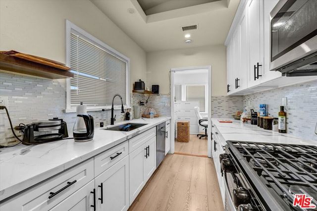 10353 Rincon Avenue, Pacoima, CA 91331