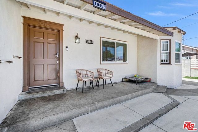 10353 Rincon Avenue, Pacoima, CA 91331