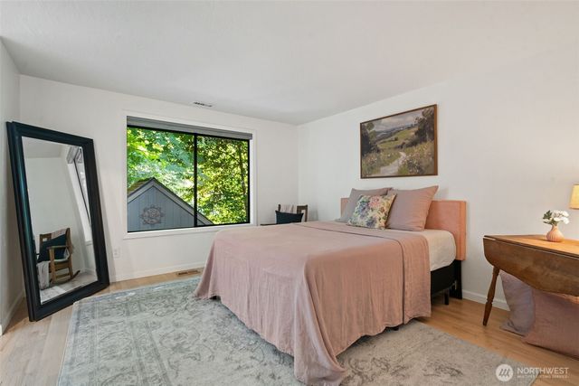91 E Lakeland Way, Allyn, WA 98524