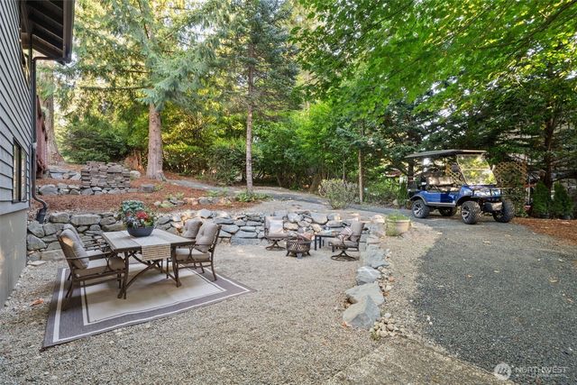 91 E Lakeland Way, Allyn, WA 98524
