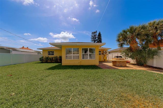 315 82ND AVENUE, St Pete Beach, FL 33706