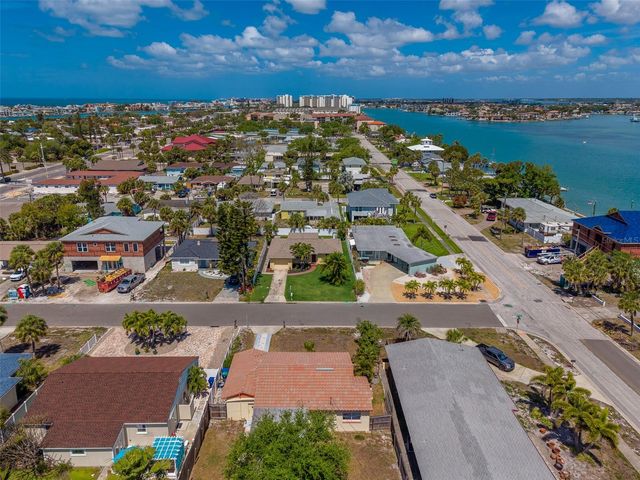 315 82ND AVENUE, St Pete Beach, FL 33706