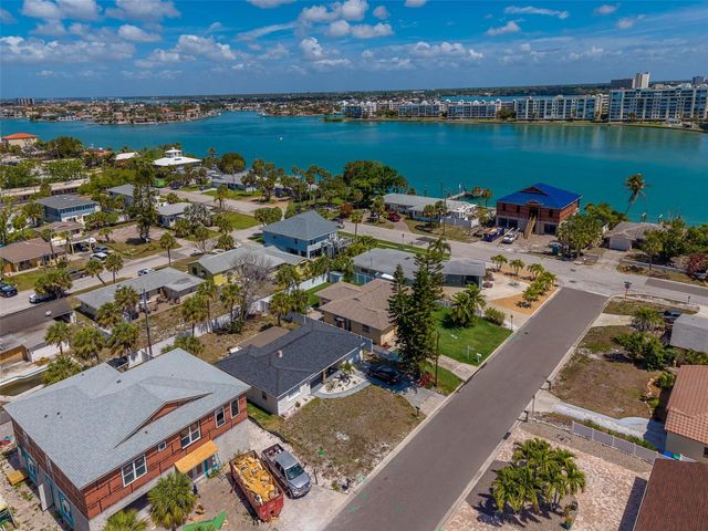 315 82ND AVENUE, St Pete Beach, FL 33706