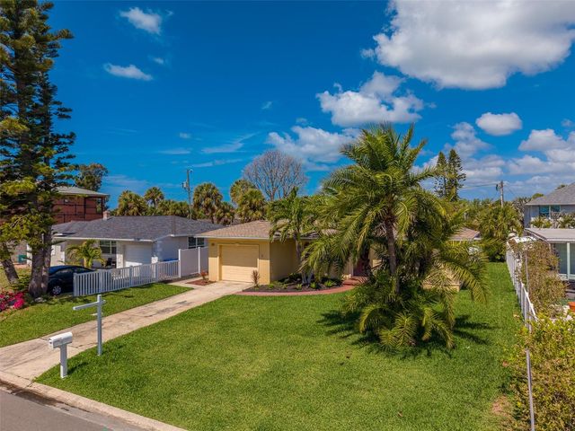 315 82ND AVENUE, St Pete Beach, FL 33706