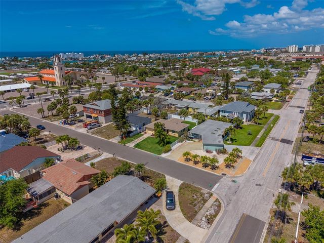 315 82ND AVENUE, St Pete Beach, FL 33706