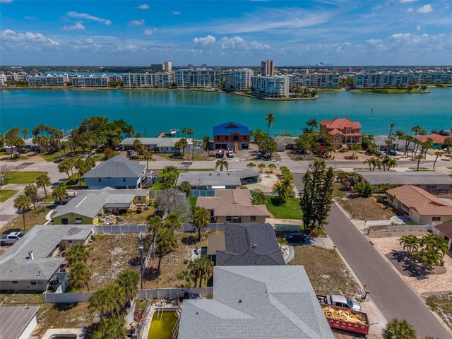 315 82ND AVENUE, St Pete Beach, FL 33706