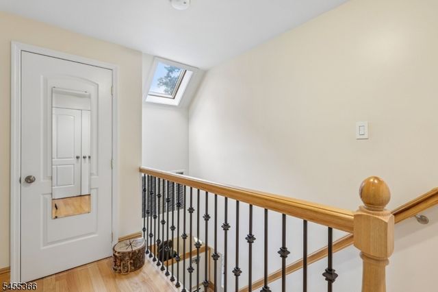 34 Forest Dr, Watchung Boro, NJ 07069