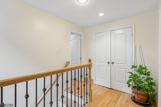 34 Forest Dr, Watchung Boro, NJ 07069