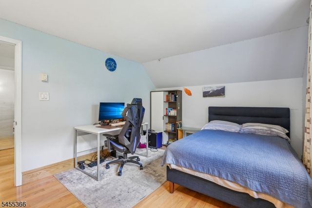 34 Forest Dr, Watchung Boro, NJ 07069