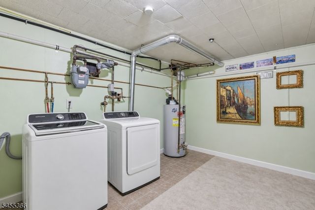 34 Forest Dr, Watchung Boro, NJ 07069