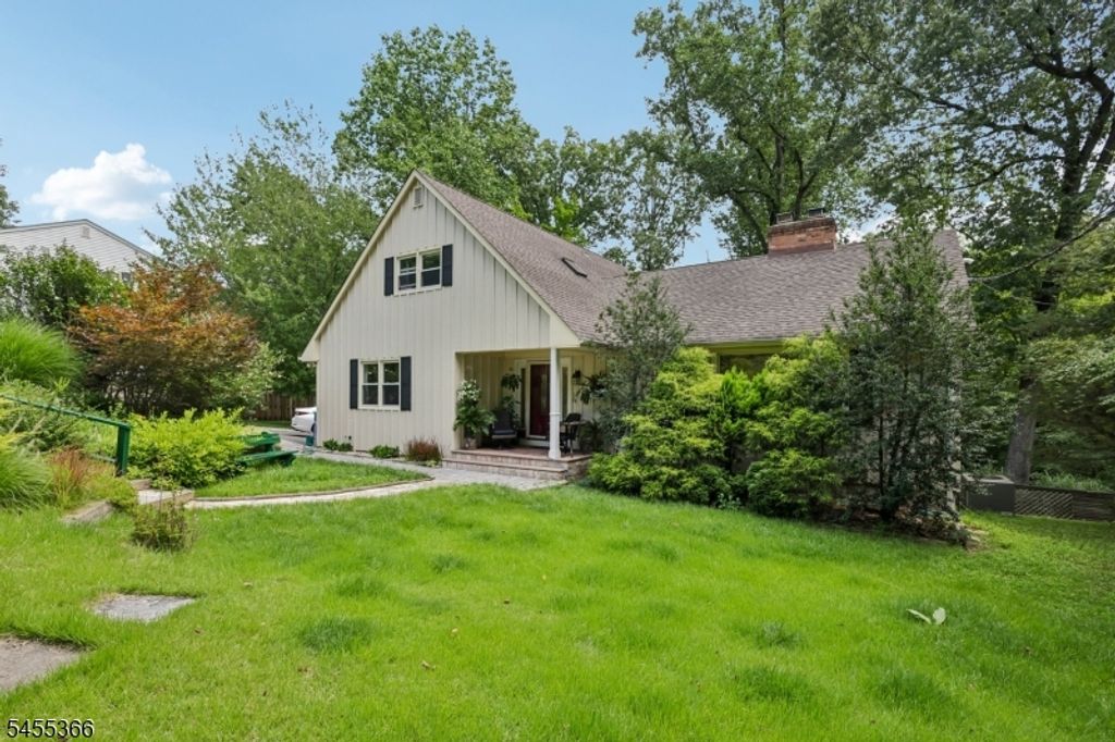 34 Forest Dr, Watchung Boro, NJ 07069 — photo 2