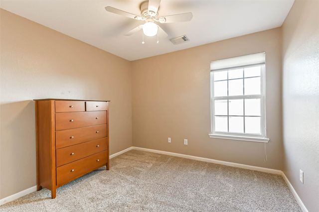 3711 Norwood Glen Lane, Friendswood, TX 77546