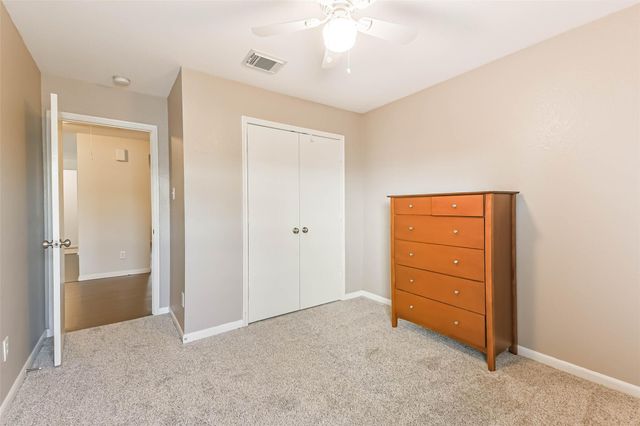 3711 Norwood Glen Lane, Friendswood, TX 77546