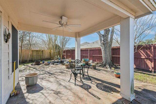 3711 Norwood Glen Lane, Friendswood, TX 77546