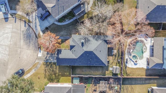 3711 Norwood Glen Lane, Friendswood, TX 77546