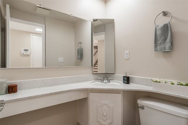 22170 James Alan 3, Chatsworth, CA 91311