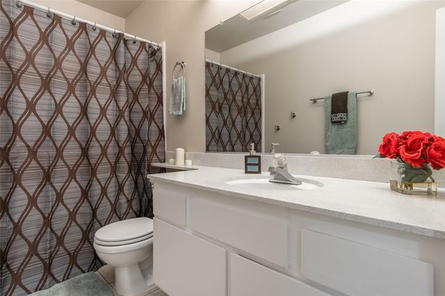 22170 James Alan 3, Chatsworth, CA 91311